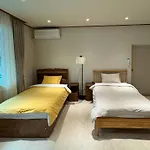 Dadu House